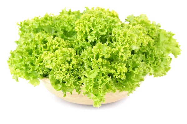 Lattuga fresca verde in ciotola isolata su bianco — Foto Stock