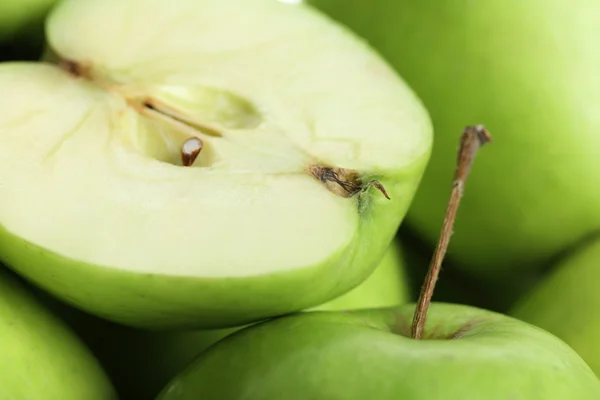 Maçãs verdes maduras close up — Fotografia de Stock