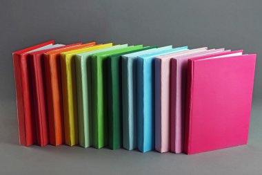 Renkli kitap yakın çekim