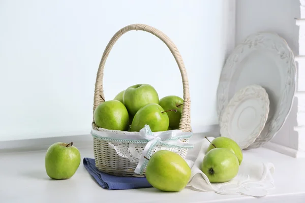 Πράσινα μήλα περβάζι, κινηματογράφηση σε πρώτο πλάνο — Φωτογραφία Αρχείου