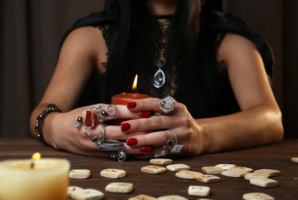 Witch - fortune teller on dark background — Stock Photo, Image