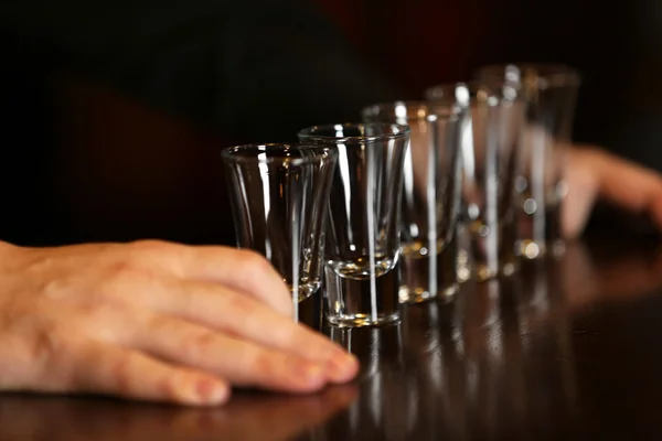 Barkeeper bei der Arbeit — Stockfoto