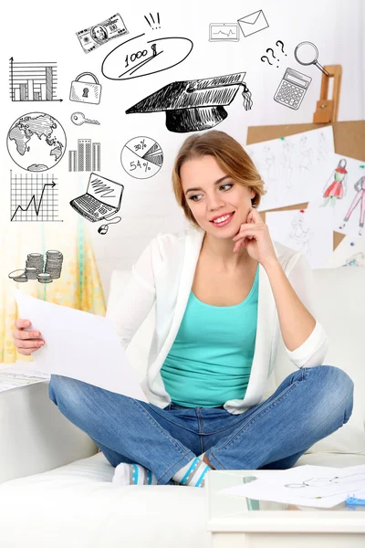 Woman thinking of her plans — Stock Photo, Image