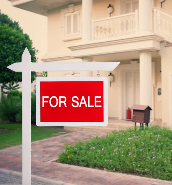 Real estate sign — Stock Photo, Image