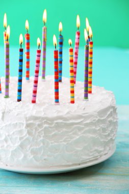 Mumlu doğum günü pastası