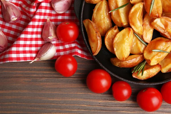 Cunei di patate al forno — Foto Stock