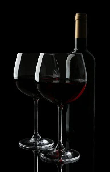 Kadehlerin kırmızı şarap ile — Stok fotoğraf