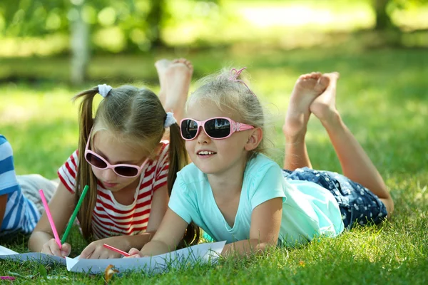 Gelukkige actieve kinderen — Stockfoto