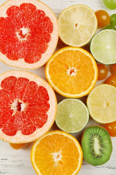 Cumulo di frutta fresca — Foto Stock