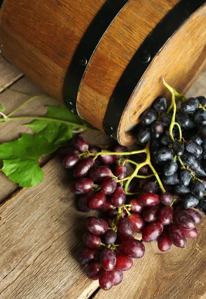 Old wine barrel — Stock Photo, Image