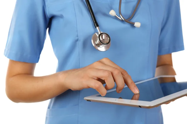 Ärztin arbeitet an digitalem Tablet — Stockfoto