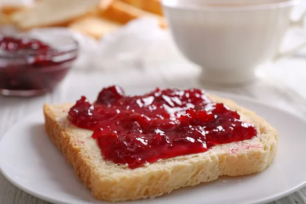 Bread with butter and homemade jam — Stock Photo, Image