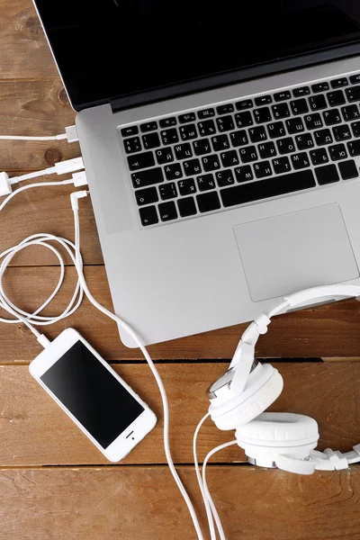 Computer peripherals and laptop — Stock Photo, Image