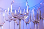 prázdné sklenice na víno
