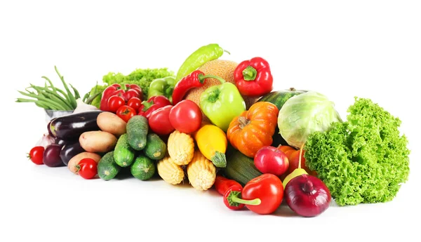 Composição com frutas e legumes frescos isolados em branco — Fotografia de Stock