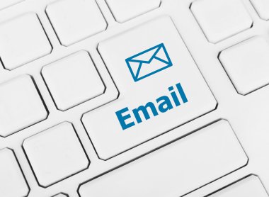 E-posta klavye düğmesini