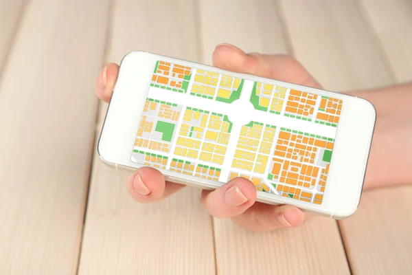 Smartphone a mano con mappa gps di navigazione — Foto Stock