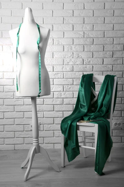 Maniquí con paño verde — Foto de Stock