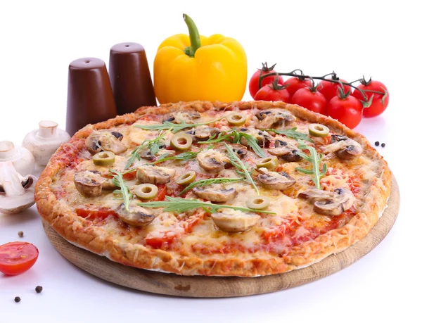 Pizza saporita con verdure — Foto Stock