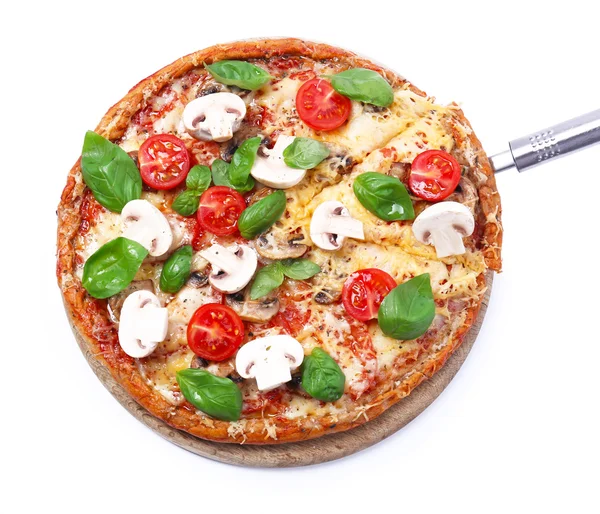 Pizza saborosa com legumes — Fotografia de Stock