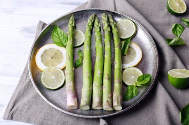 Taze kuşkonmaz Pan, yakın çekim