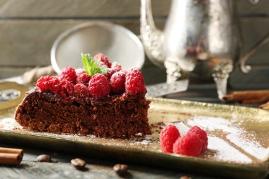 kek çikolata sır ile