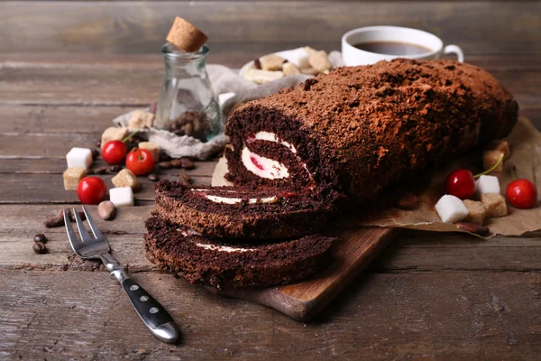 Chocolate roll with cream — Stock Photo, Image