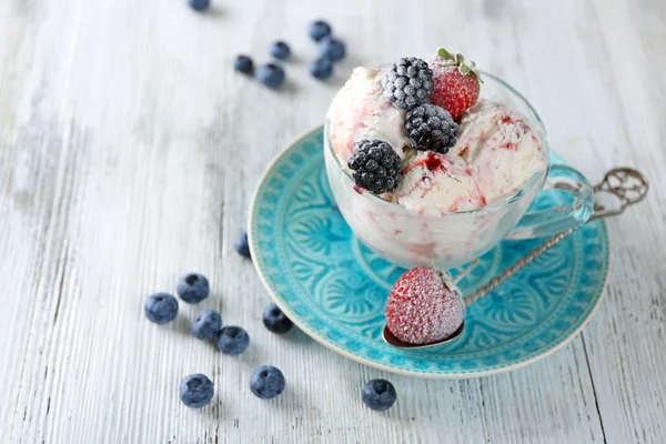 Delicious ice cream — Stock Photo, Image