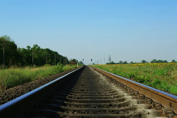 Järnvägsspår på nära håll — Stockfoto