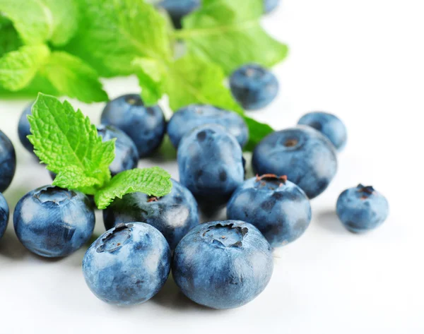 Fresh blueberries isolated on white — Stock Photo, Image