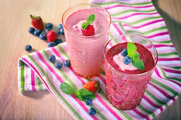 Glasses of berry smoothie — Stock Photo, Image