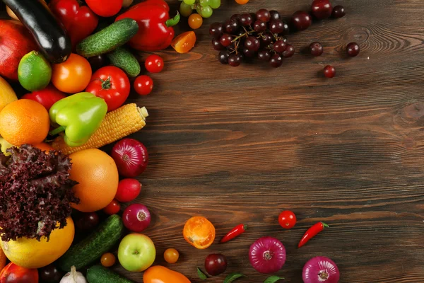 Montón de frutas y verduras —  Fotos de Stock