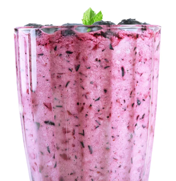 Sticlă de smoothie de afine izolată pe alb — Fotografie, imagine de stoc