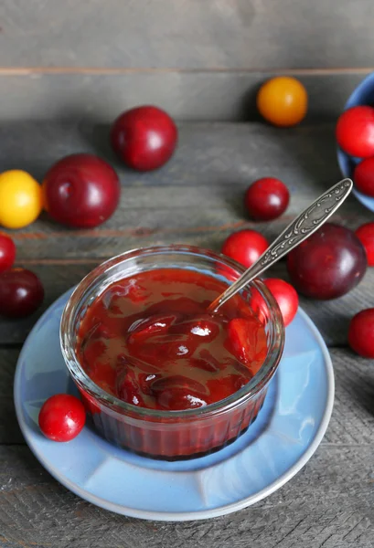 Gustosa marmellata di prugne fatta in casa — Foto Stock