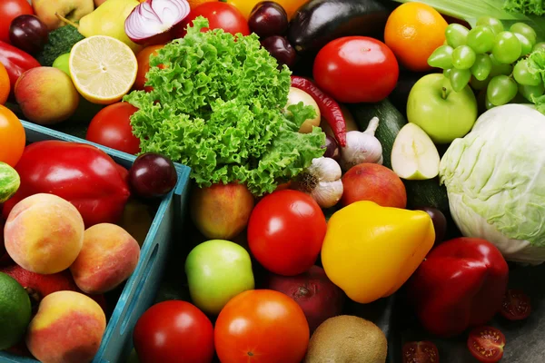 Heap of fresh fruits and vegetables close up — Stock Photo, Image