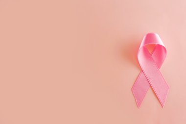 Saten kurdele işareti