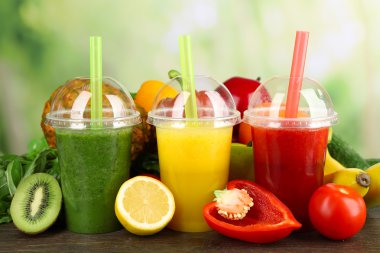 taze meyve suyu karışımı meyve