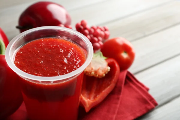 Fresh juice mix fruit and vegetables — Stock Photo, Image