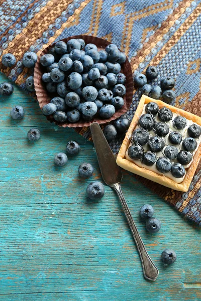 Gourmet fresh blueberry tart on table — Stock Photo, Image