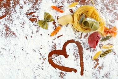 Satır makarna un üzerine