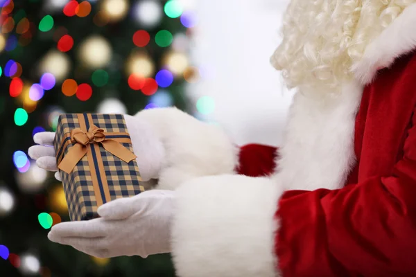 Santa celebración de regalo — Foto de Stock