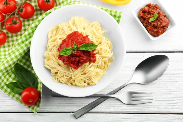 Spaghetti with tomato sauce — Stock Photo, Image