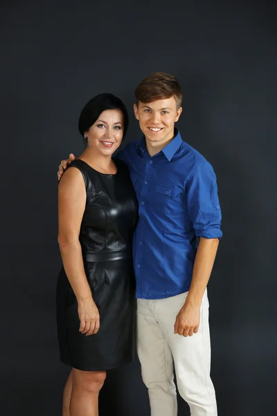 Portrait Mother Her Son Dark Background — Stock Photo, Image