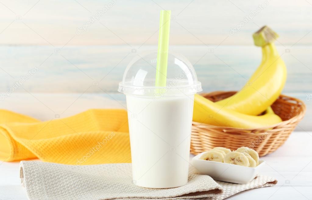567 Banana Milkshake Plastic Cup Royalty-Free Images, Stock Photos