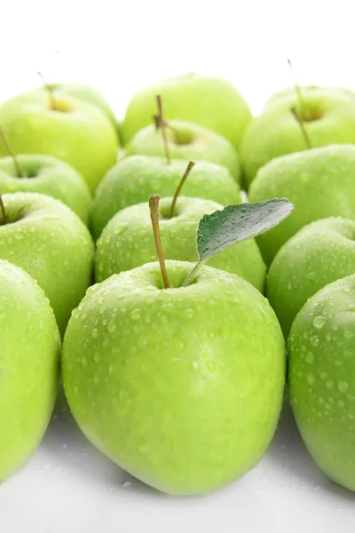 Ripe green apples close up — Stock Photo, Image