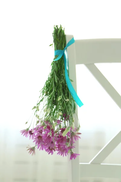 Bouquet of wild flowers drying — Stock Photo, Image