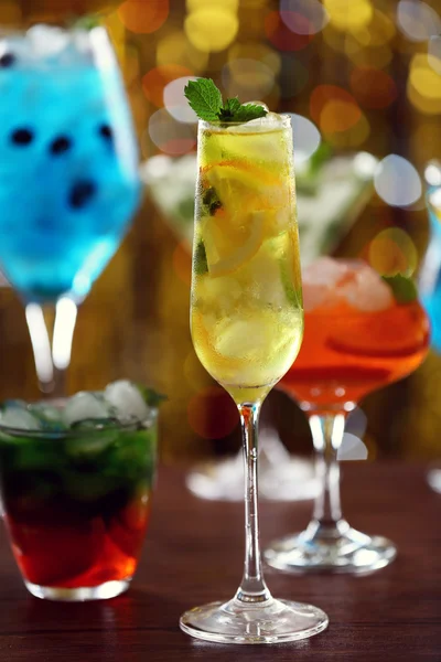 Glasses of cocktails with ice — Stock Photo, Image