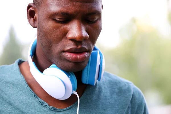 Handsome African American man — Stock Photo, Image