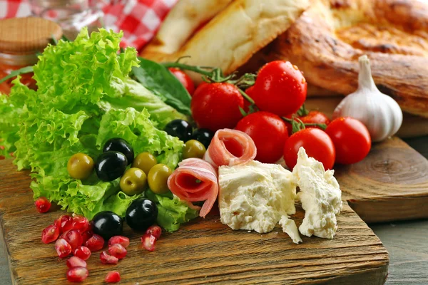 Ingredients of Mediterranean cuisine — Stock Photo, Image