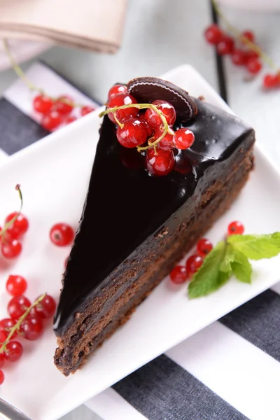 Tasty chocolate cake with berries — Stock Photo, Image